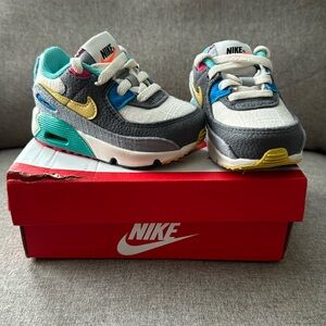 Nike Air Max Toddler shoe